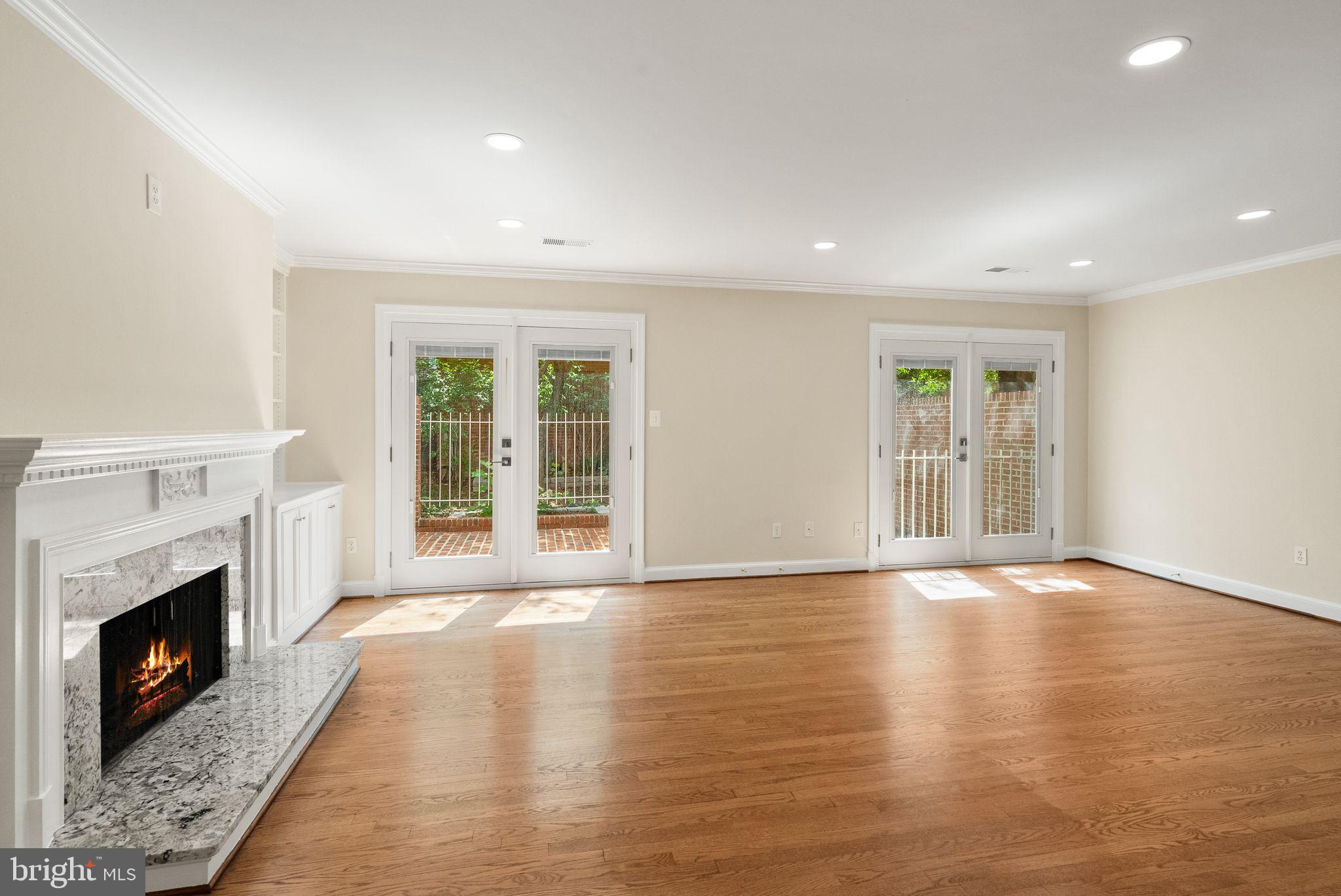 2345 South Rolfe Street Arlington, VA 22202 - Photo 17 of 75 Living room