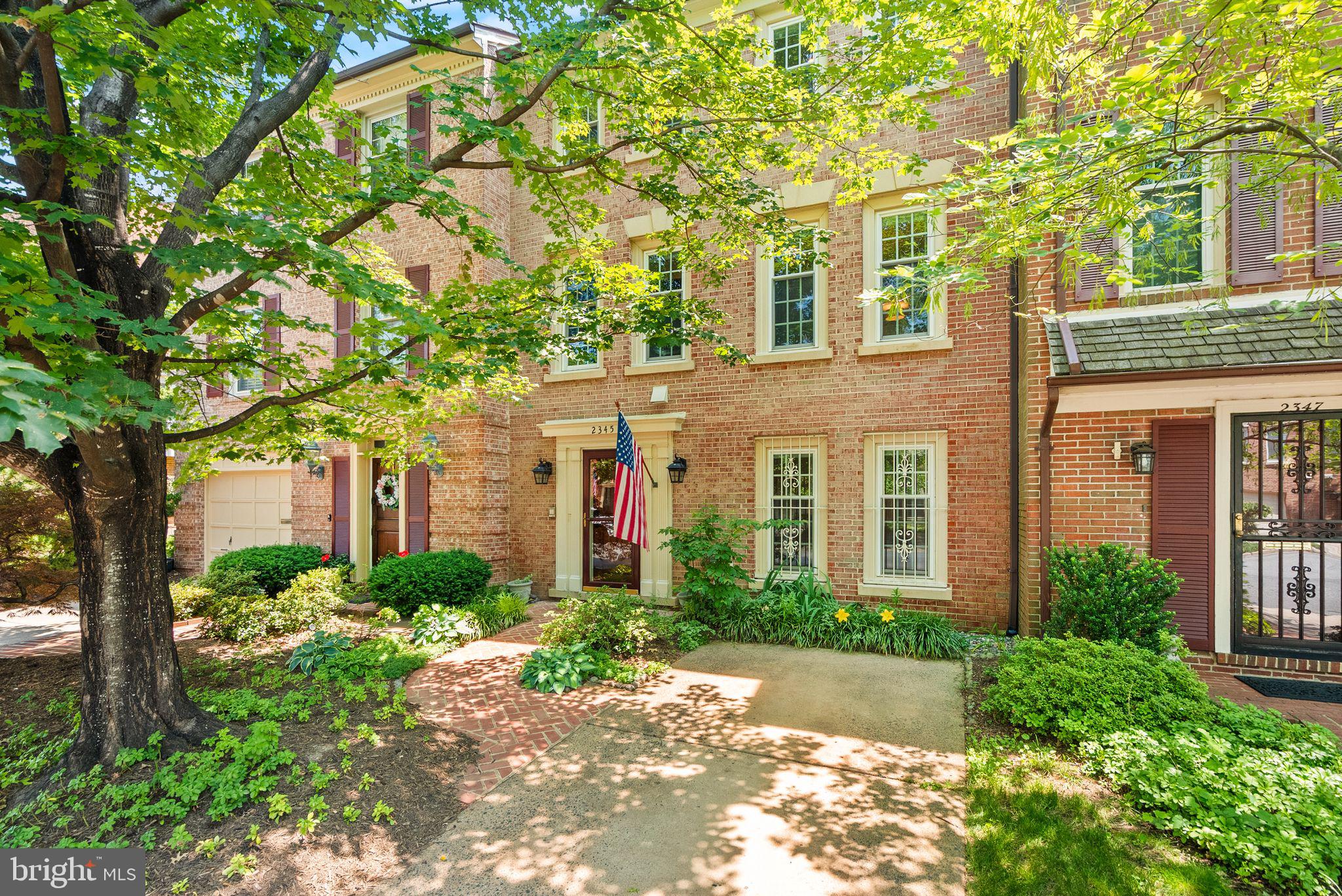 2345 South Rolfe Street Arlington, VA 22202 - Photo 2 of 75 Exterior-front