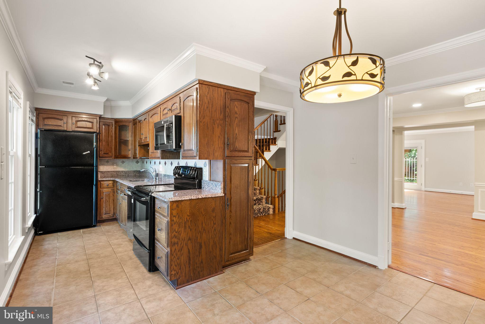 2345 South Rolfe Street Arlington, VA 22202 - Photo 30 of 75 Kitchen