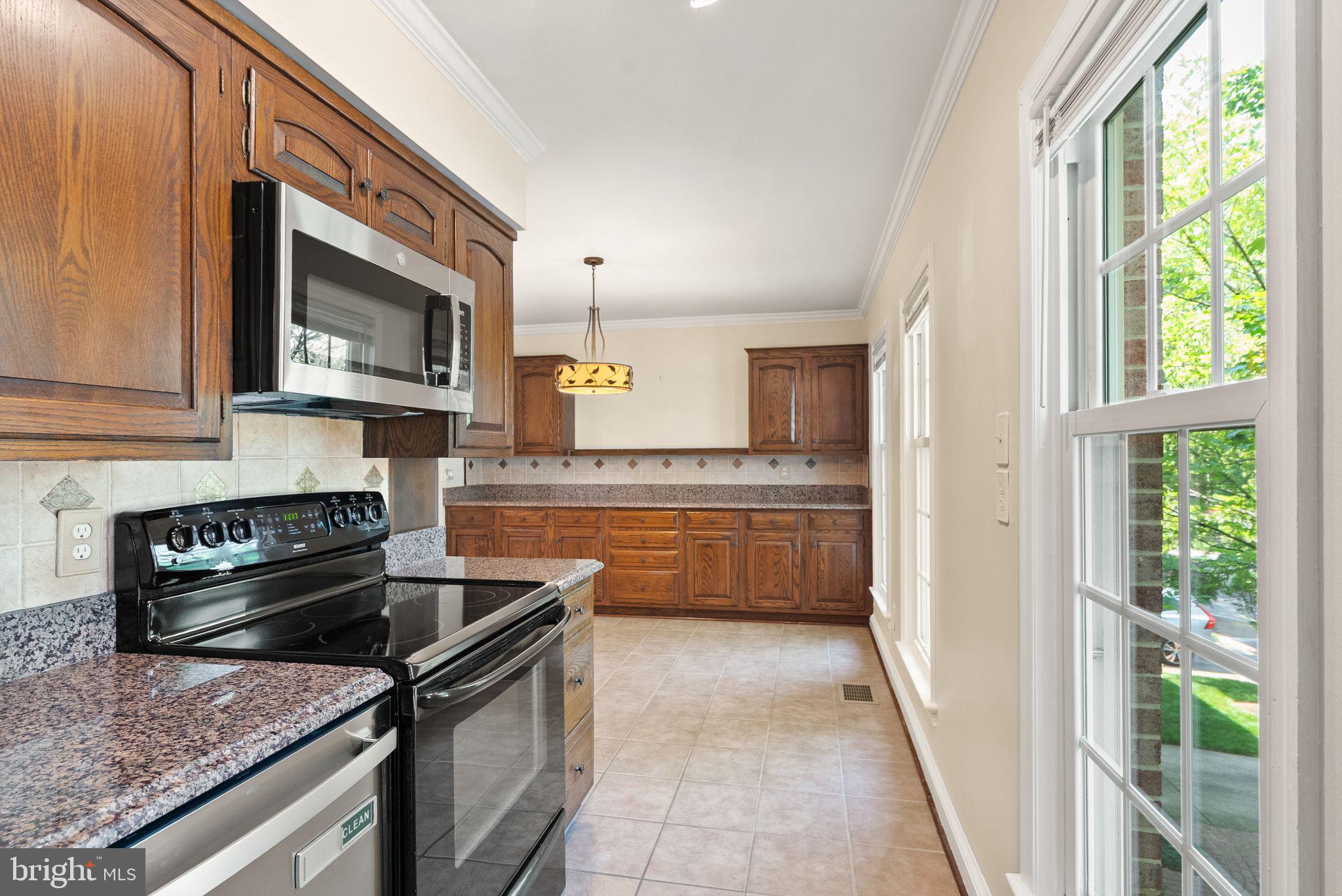 2345 South Rolfe Street Arlington, VA 22202 - Photo 34 of 75 Kitchen