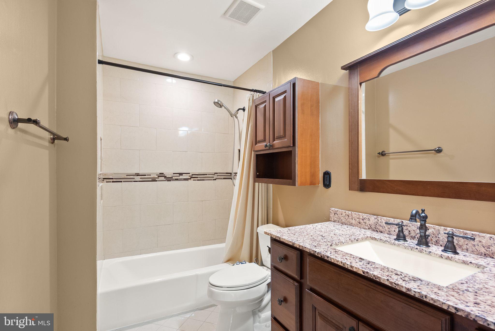 2345 South Rolfe Street Arlington, VA 22202 - Photo 49 of 75 Bathroom 1