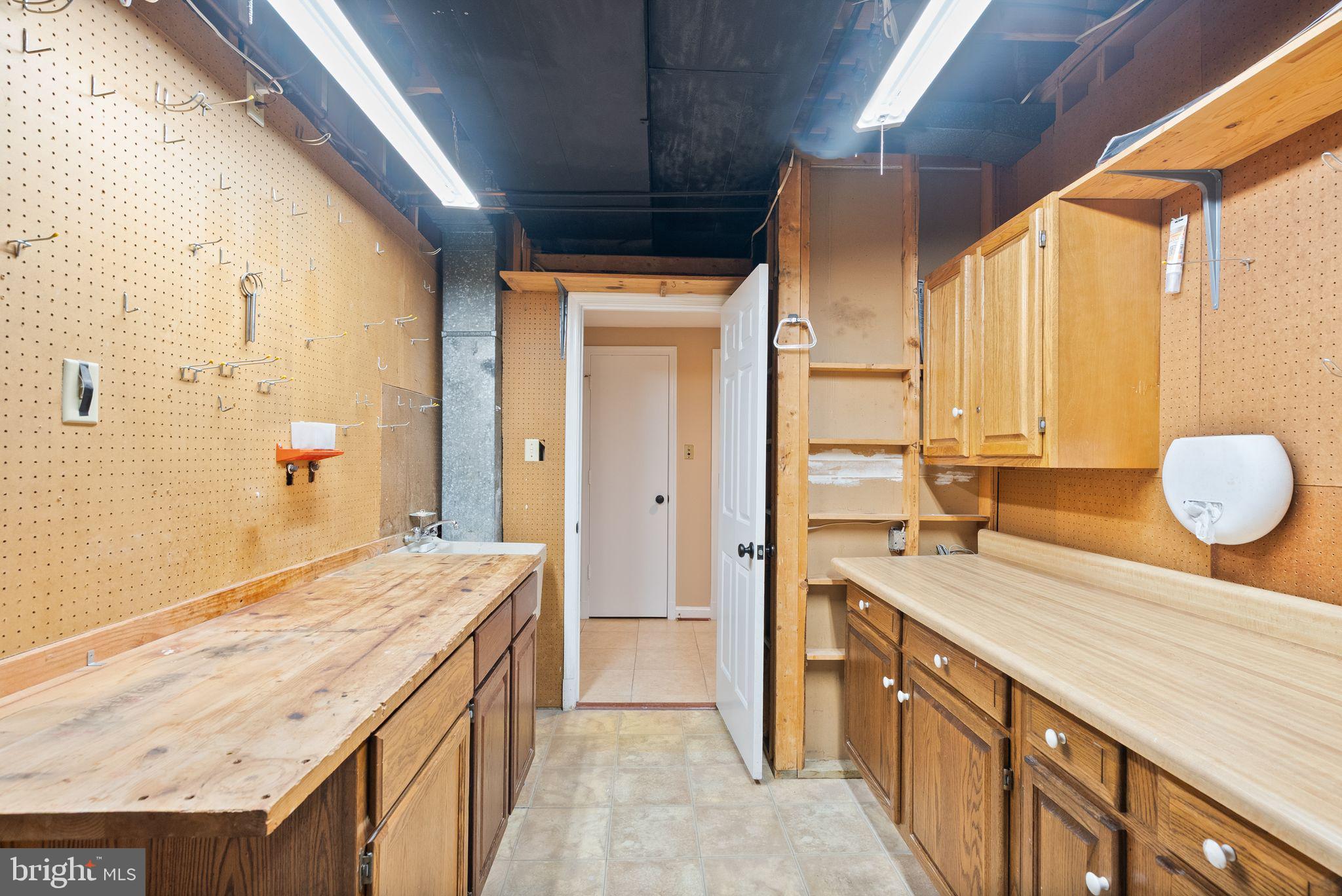 2345 South Rolfe Street Arlington, VA 22202 - Photo 63 of 75 Storage