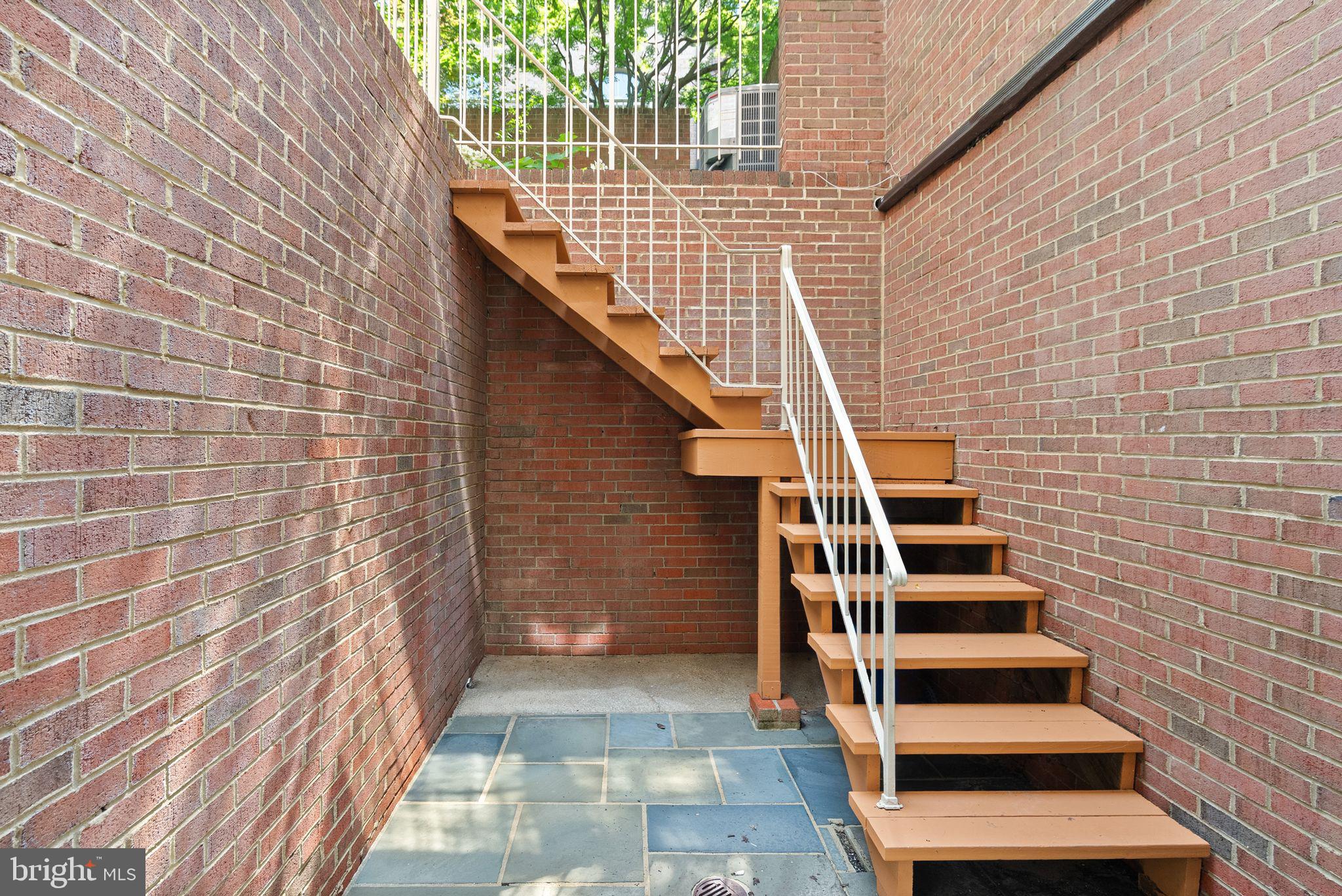 2345 South Rolfe Street Arlington, VA 22202 - Photo 64 of 75 External stairs going to lower level