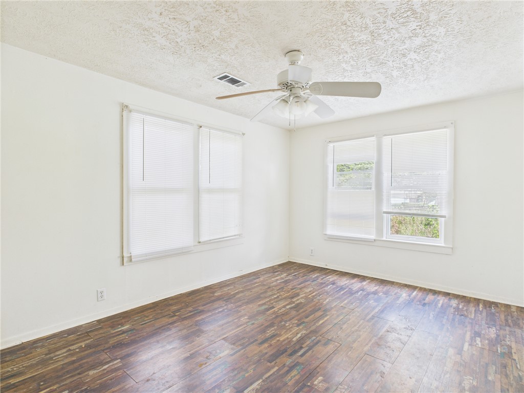 138 Watson Lane Bryan, TX 77801 - Photo 17 of 29