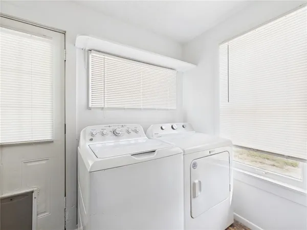 $1,350 | 138 Watson Lane, Bryan, TX 77801