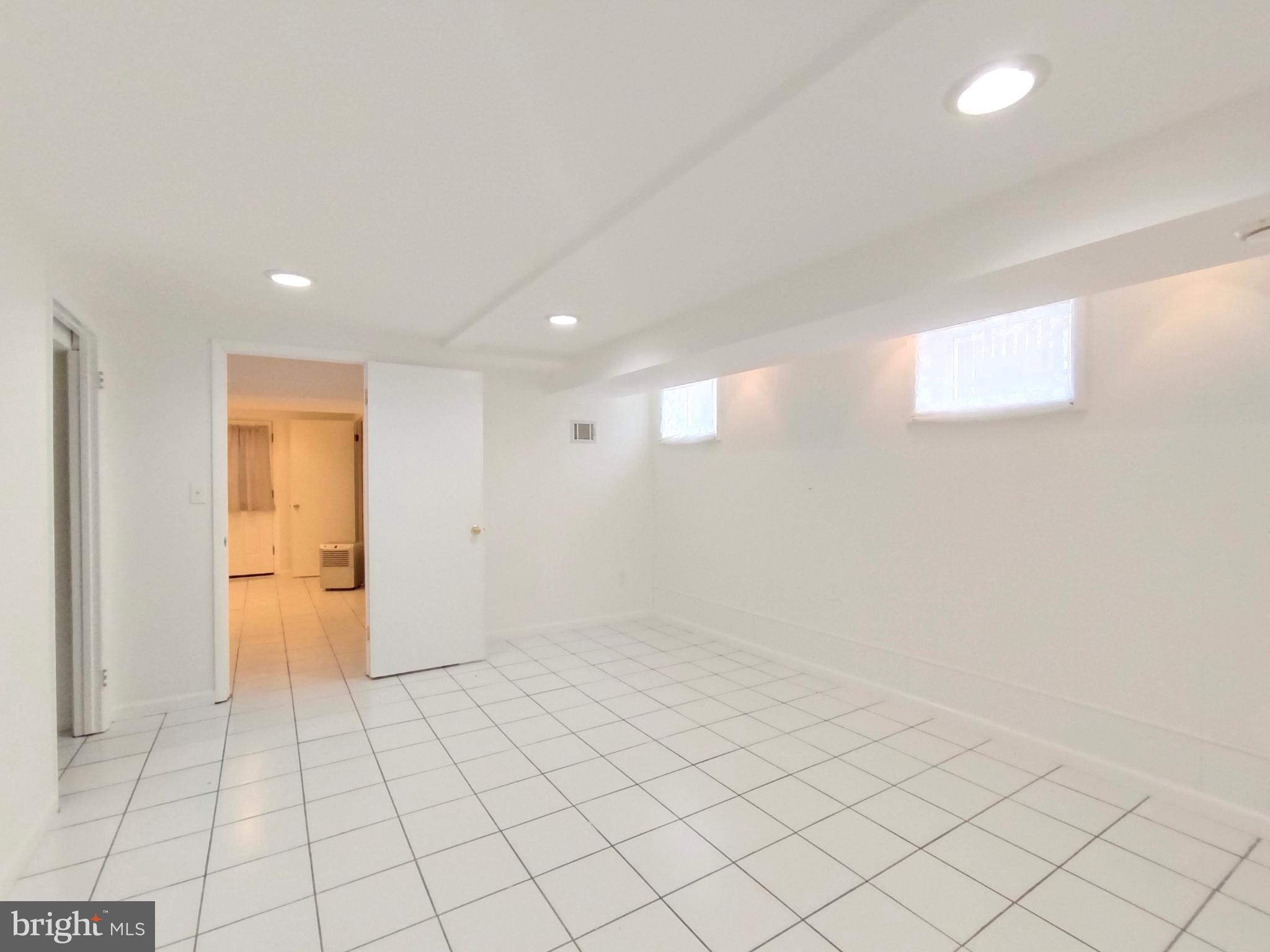 8835 Tuckerman Lane Potomac, MD 20854 - Photo 43 of 46
