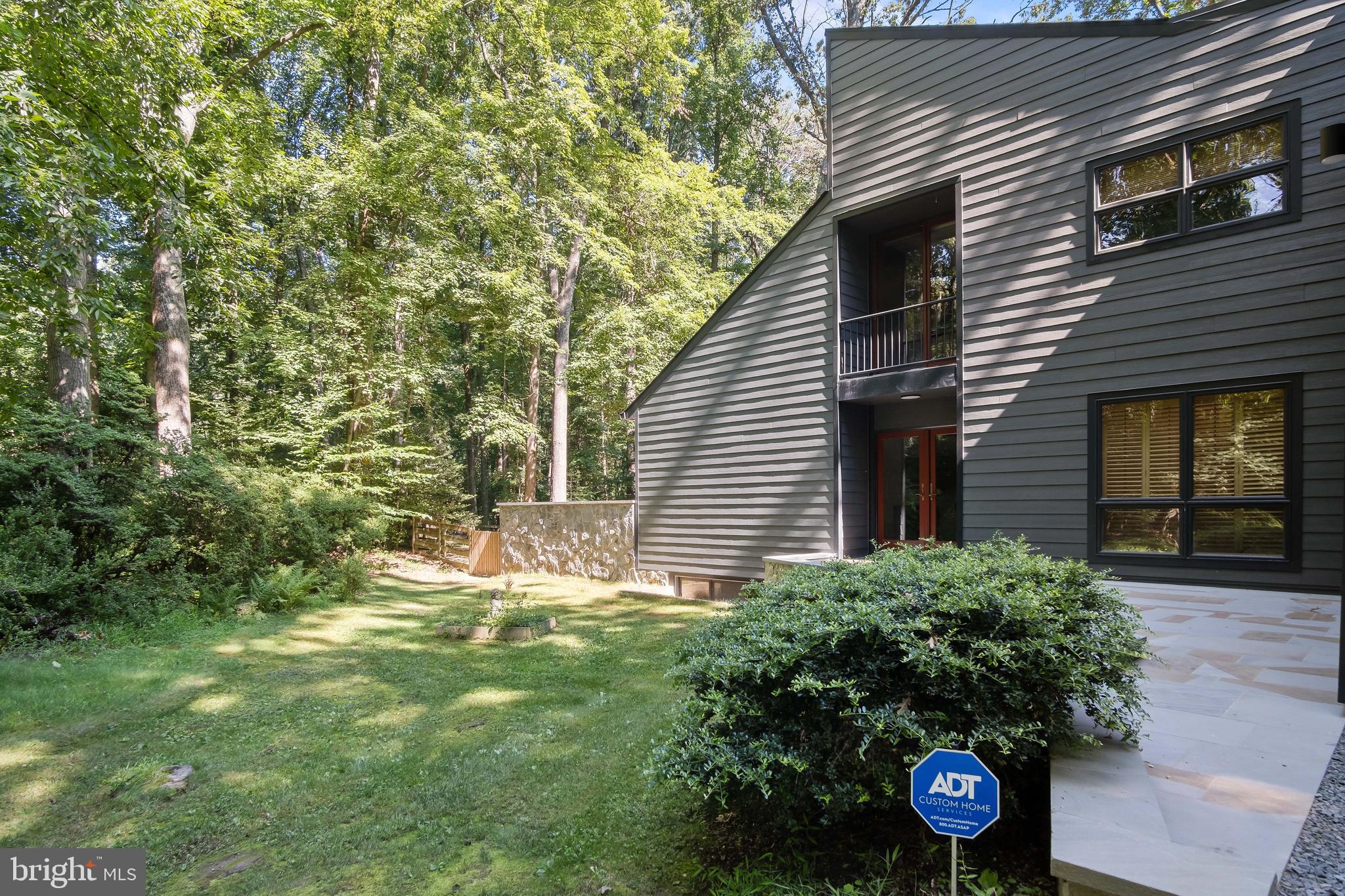 634 Springvale Road Great Falls, VA 22066 - Photo 5 of 67