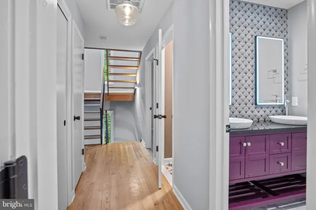 $5,000 | 634 Springvale Road, Great Falls, VA 22066