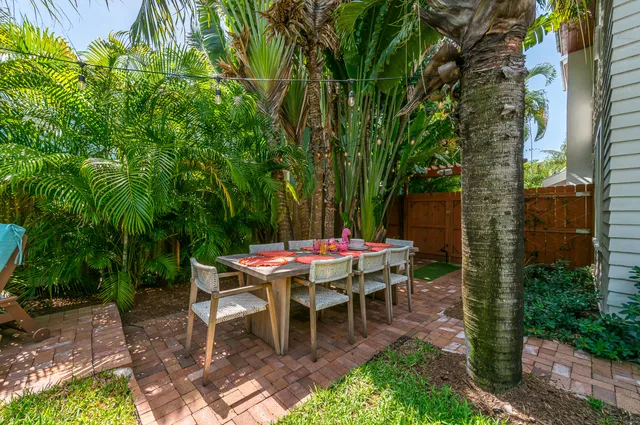 $2,450,000 | 715 Palm Street, West Palm Beach, FL 33401