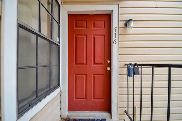 $60,000 | 2750 Holly Hall Street, Unit 716, Houston, TX 77054