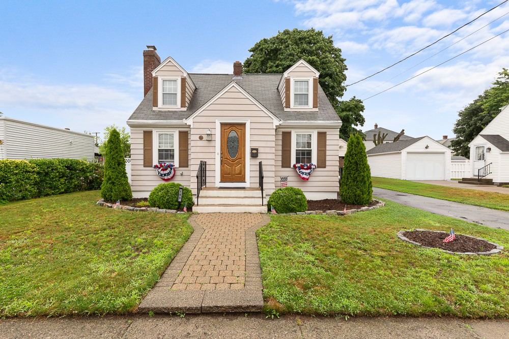 165 2nd Street Pawtucket, RI 02861 - Photo 1 of 49
