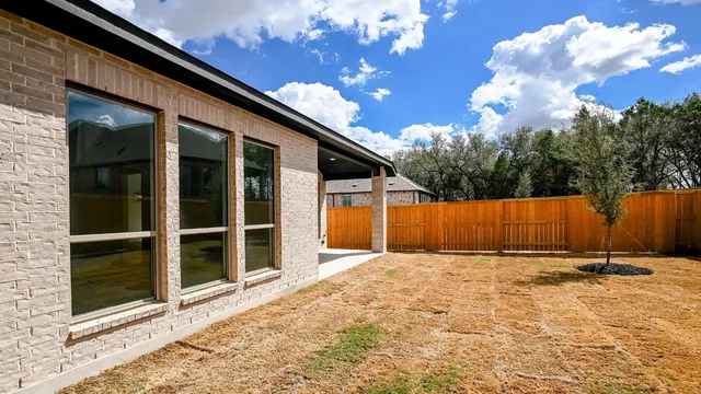 $472,900 | 251 Basket Flower Loop, Kyle, TX 78640