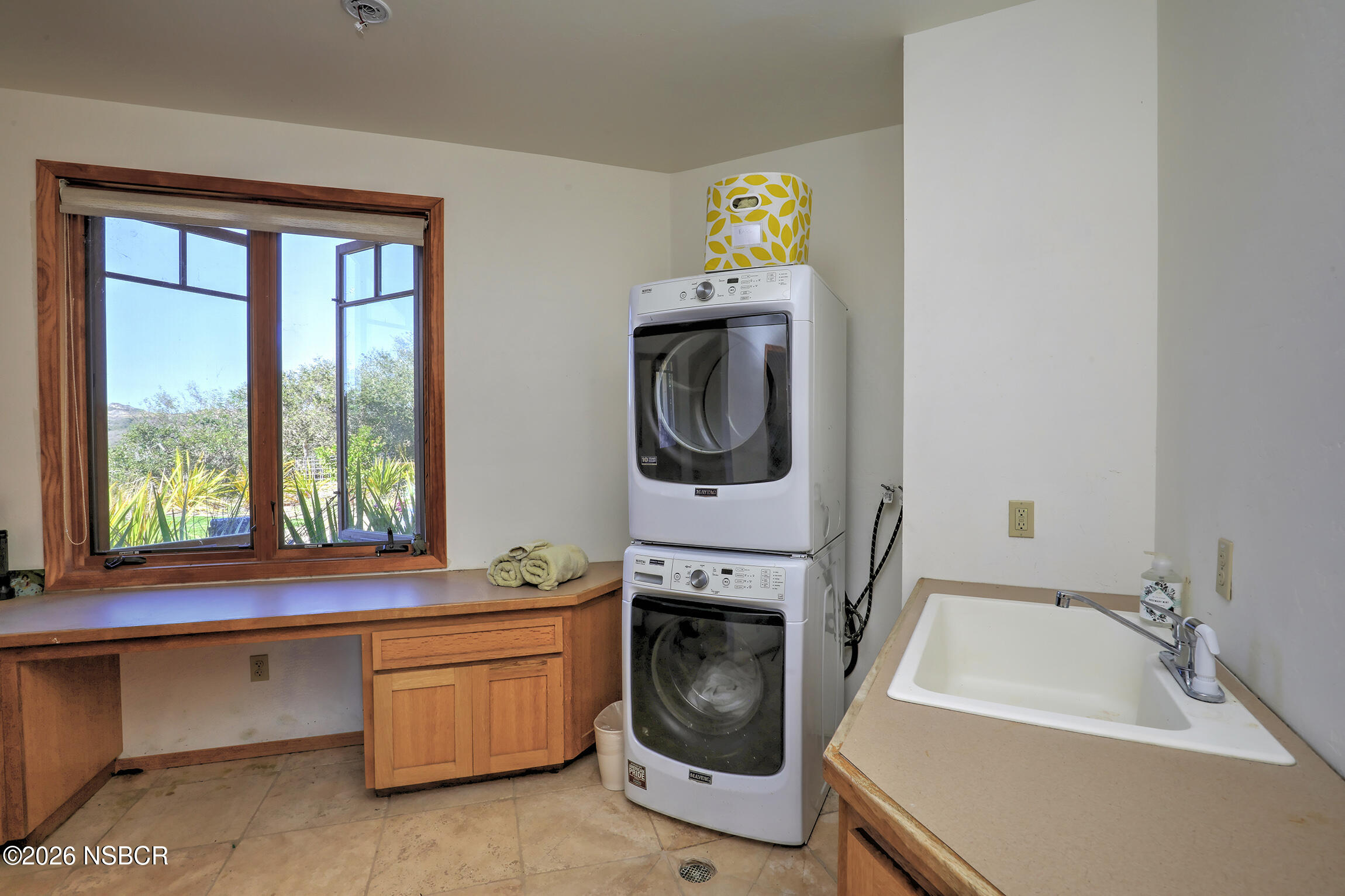 3300 Catalina Road Lompoc, CA 93436 - Photo 33 of 41 Laundry Room