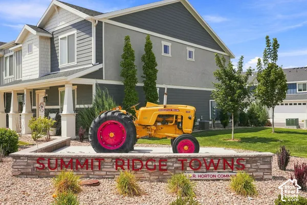 $336,900 | 1292 South Ute Drive, Unit 320, Santaquin, UT 84655