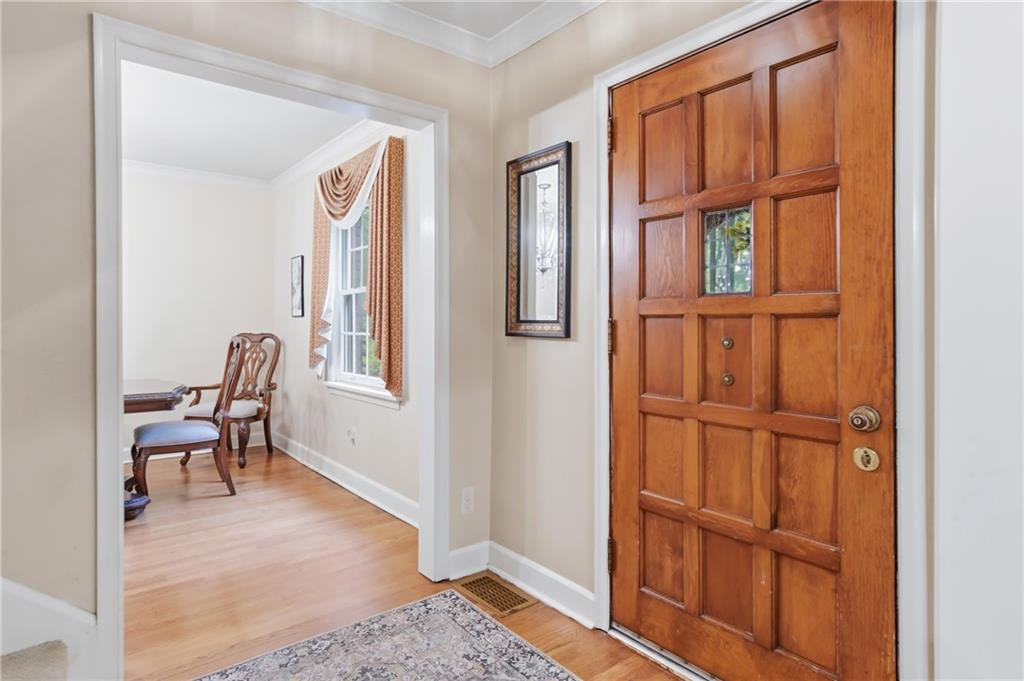 401 Robertson Road Hermitage, PA 16148 - Photo 3 of 47
