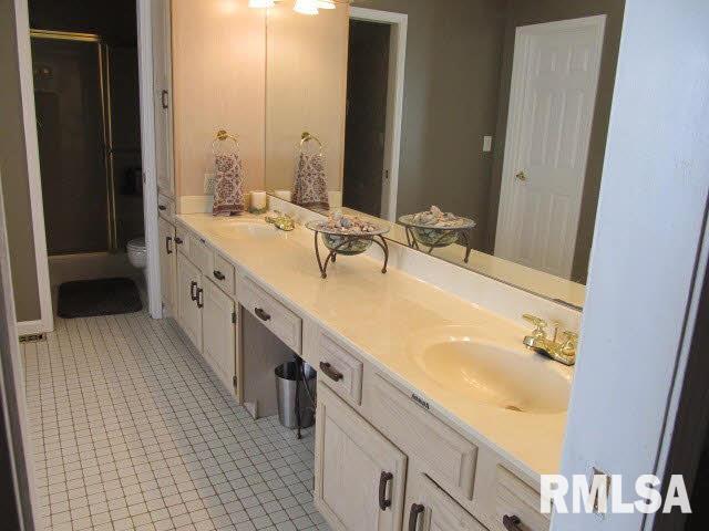 37 Country Club Road Mount Vernon, IL 62864 - Photo 17 of 44 Gallery Image 17