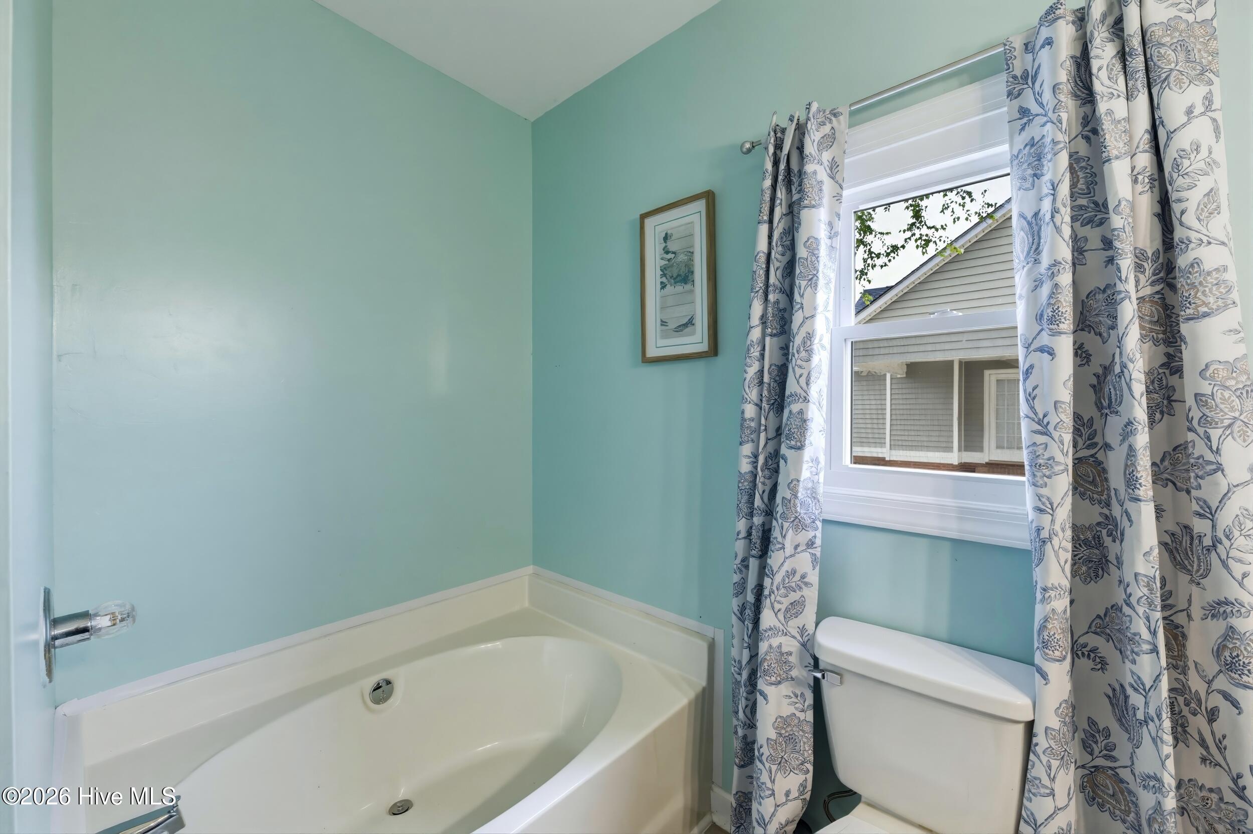 304 Sandy Knob Lane Rocky Mount, NC 27803 - Photo 17 of 31 Primary Bathroom
