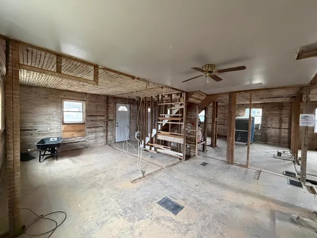 $99,000 | 8 Robinson Road, Blaine, ME 04734