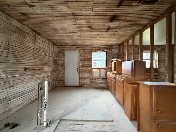 $99,000 | 8 Robinson Road, Blaine, ME 04734