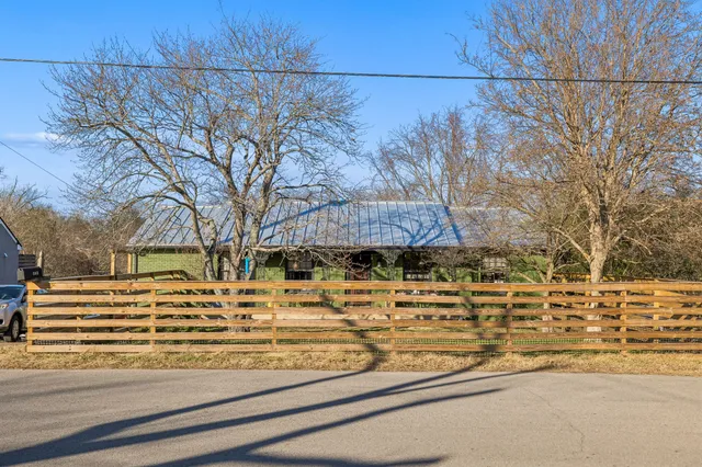 $2,050 | 855 Rose Park Drive, Nashville, TN 37206