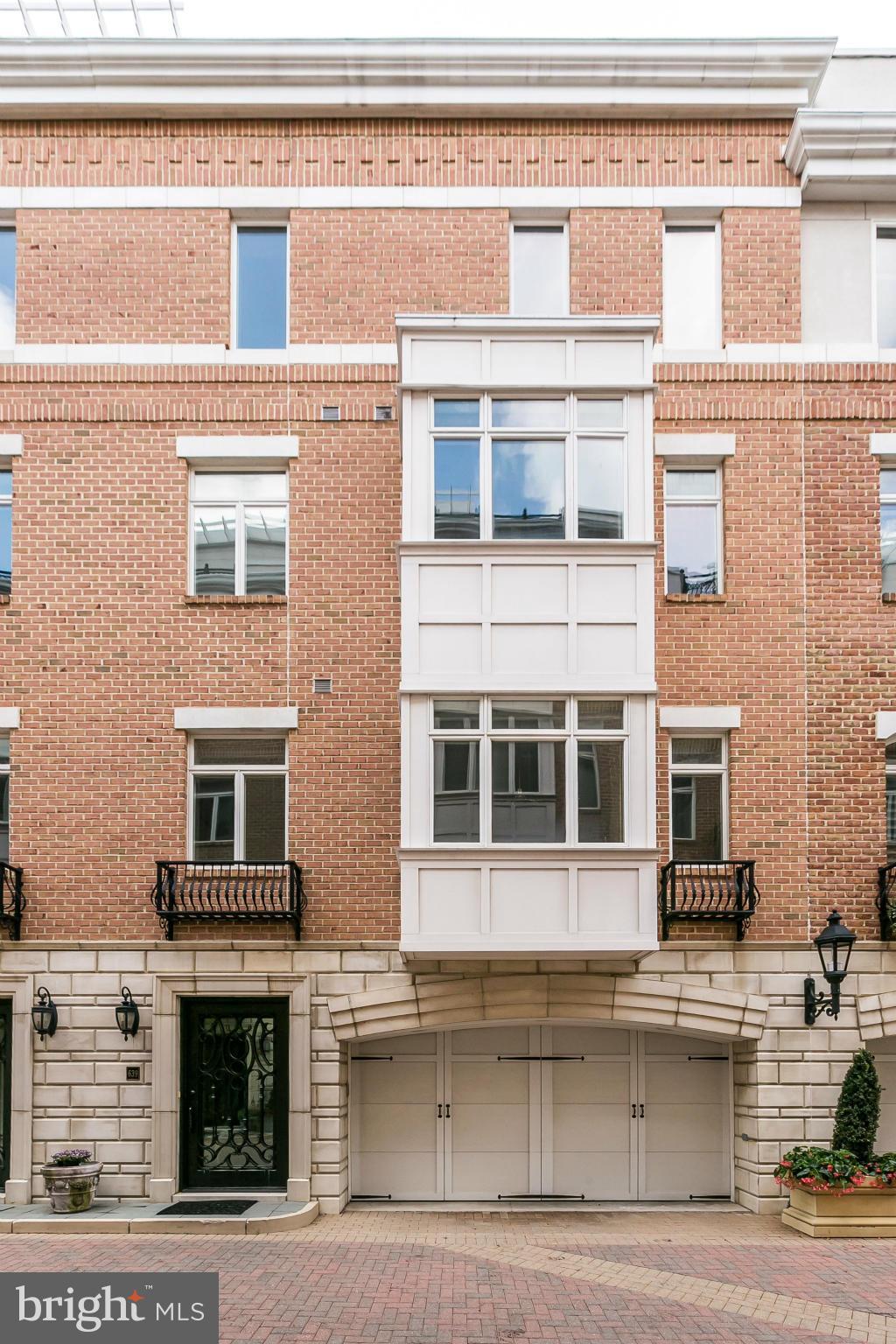 639 Ponte Villas South, Unit 128 Baltimore, MD 21230 - Photo 5 of 46 a building with glass windows