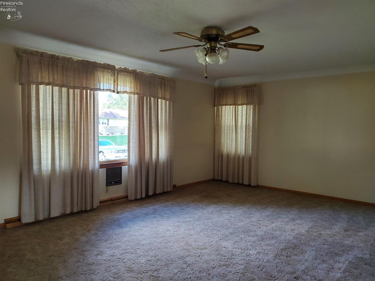 90 Lincoln Road Tiffin, OH 44883 - Photo 9 of 21 Gallery Image 9