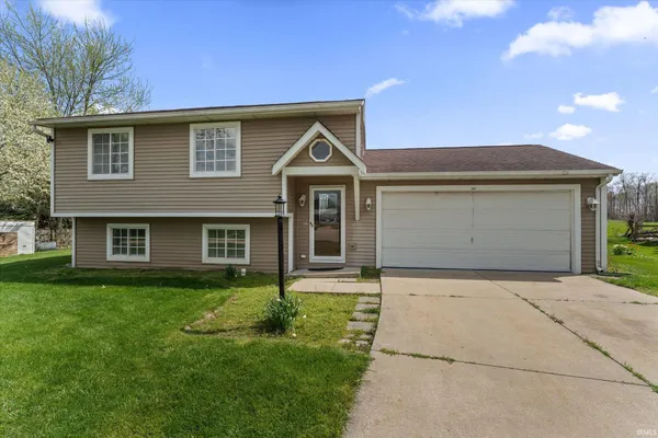 $245,000 | 507 Buffalo Court, Nappanee, IN 46550