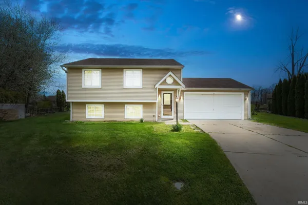 $245,000 | 507 Buffalo Court, Nappanee, IN 46550