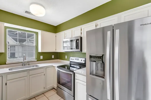 $1,995 | 207 Lynton Court, Goose Creek, SC 29445