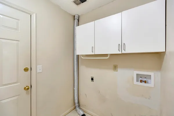 $1,995 | 207 Lynton Court, Goose Creek, SC 29445