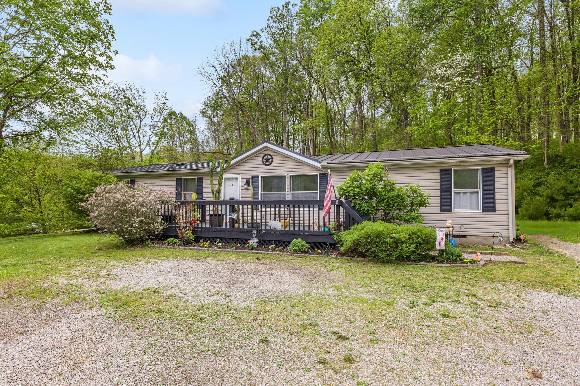 10541 Clearport Road Southwest Amanda, OH 43102 - Photo 2 of 39 Front of House