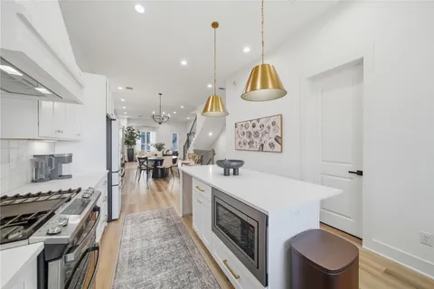 $595,000 | 1307 East 27th Street, Houston, TX 77009