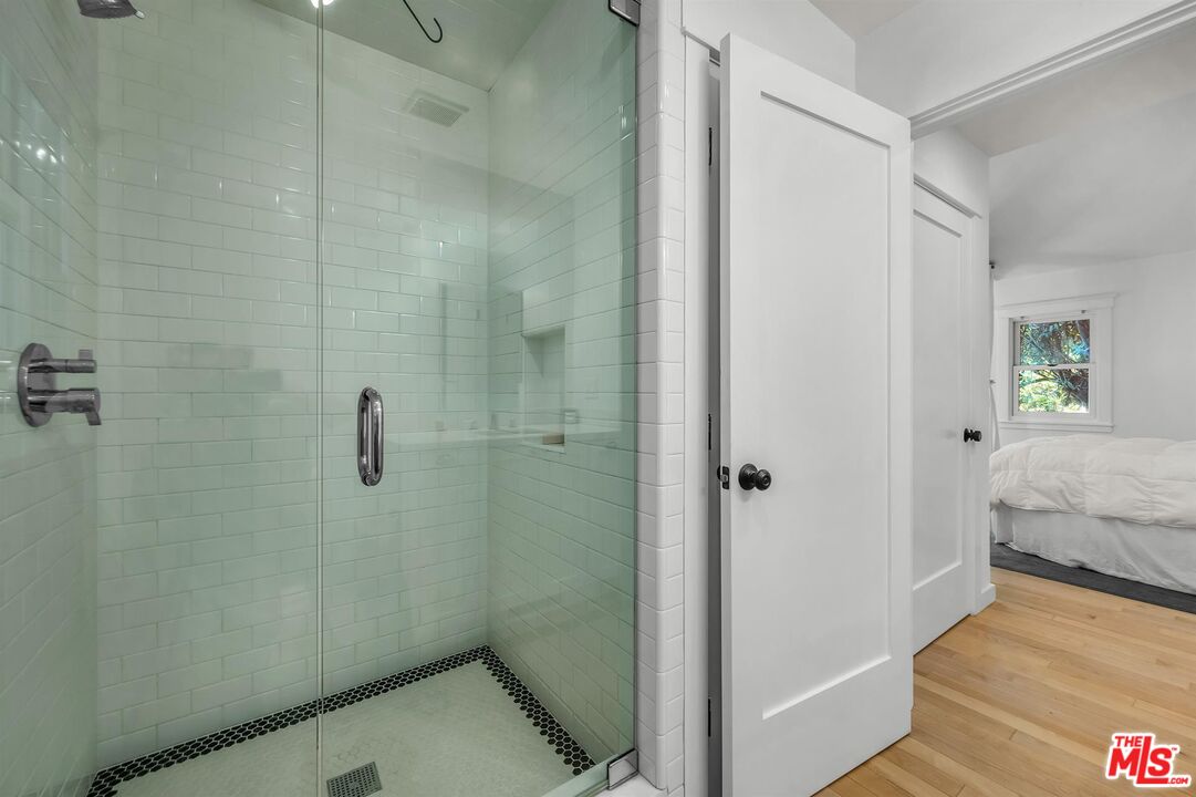 8443 Ridpath Drive Los Angeles, CA 90046 - Photo 17 of 24