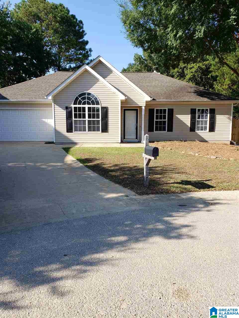 117 Spring Place Alabaster, AL 35007 - Photo 3 of 31