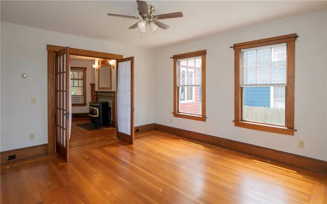 $2,500 | 446 Broadway, Unit B, Newport, RI 02840