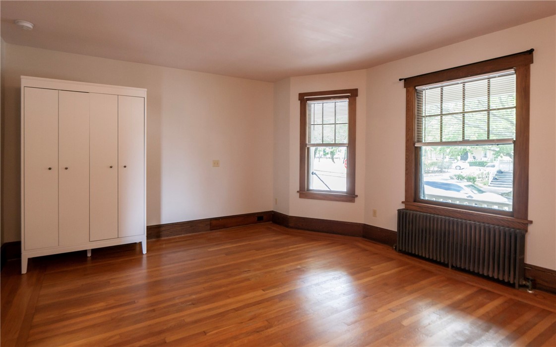 446 Broadway, Unit B Newport, RI 02840 - Photo 16 of 20