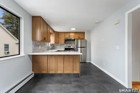 $3,400 | 1103 Shippan Avenue, Unit 2, Stamford, CT 06902