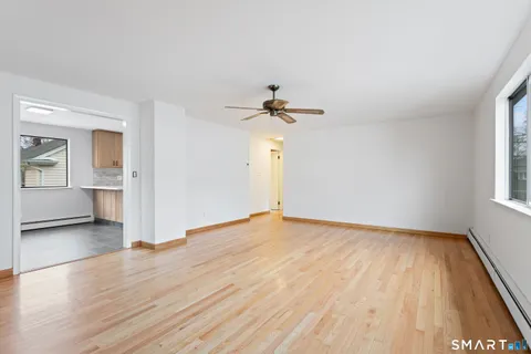 $3,400 | 1103 Shippan Avenue, Unit 2, Stamford, CT 06902