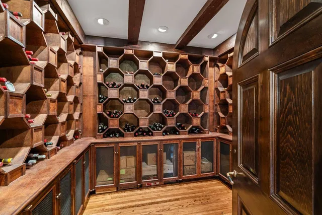 a view of a storage & utility room