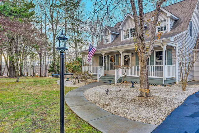 $599,900 | 101 Briarcliff Drive, Moneta, VA 24121