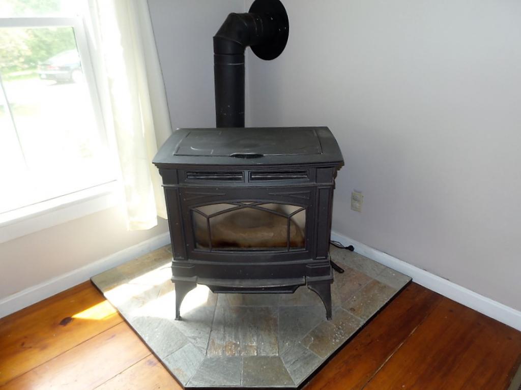 90 Silver Lake Road Tilton, NH 03276 - Photo 16 of 30