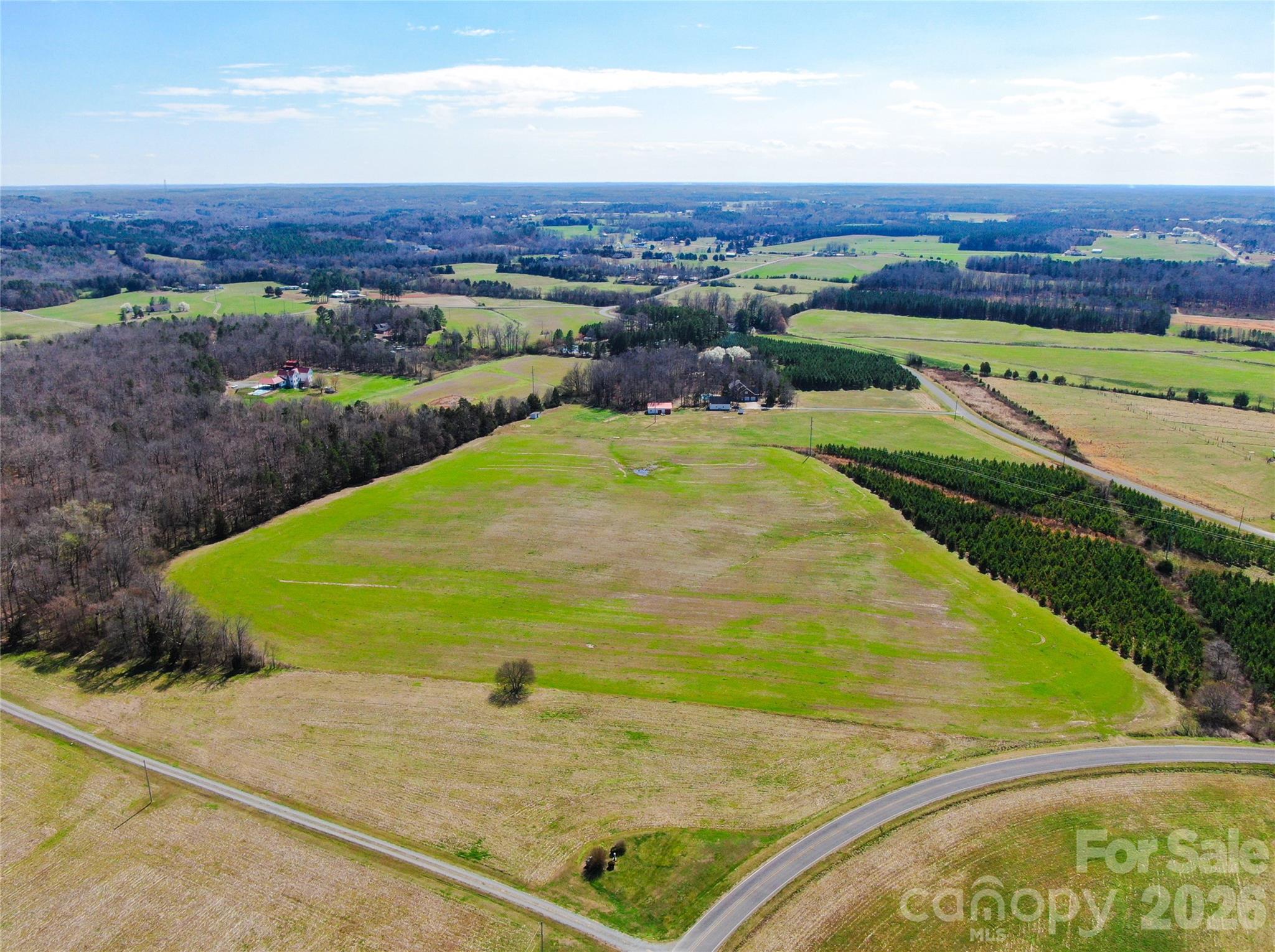5001 Paige Road Mount Pleasant, NC 28124 - Photo 4 of 7 a view of a big yard with an ocean view