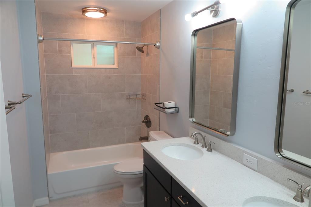 8215 Southwest 47th Road Gainesville, FL 32608 - Photo 17 of 36