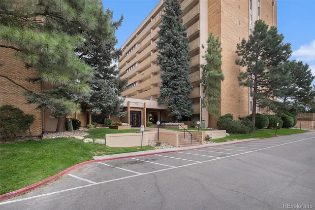 $130,000 | 8060 East Girard Avenue, Unit 210, Denver, CO 80231