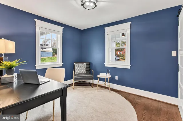 $1,900,000 | 1007 North Sycamore Street, Falls Church, VA 22046