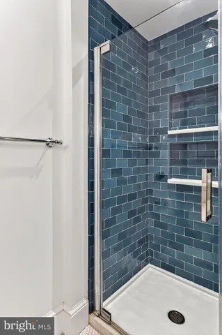 $1,900,000 | 1007 North Sycamore Street, Falls Church, VA 22046