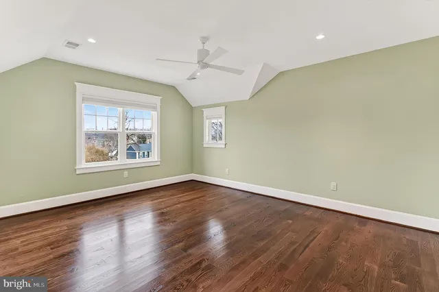 $1,900,000 | 1007 North Sycamore Street, Falls Church, VA 22046