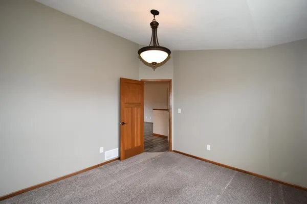 $474,900 | 887 Golfview Avenue, Zumbrota, MN 55992