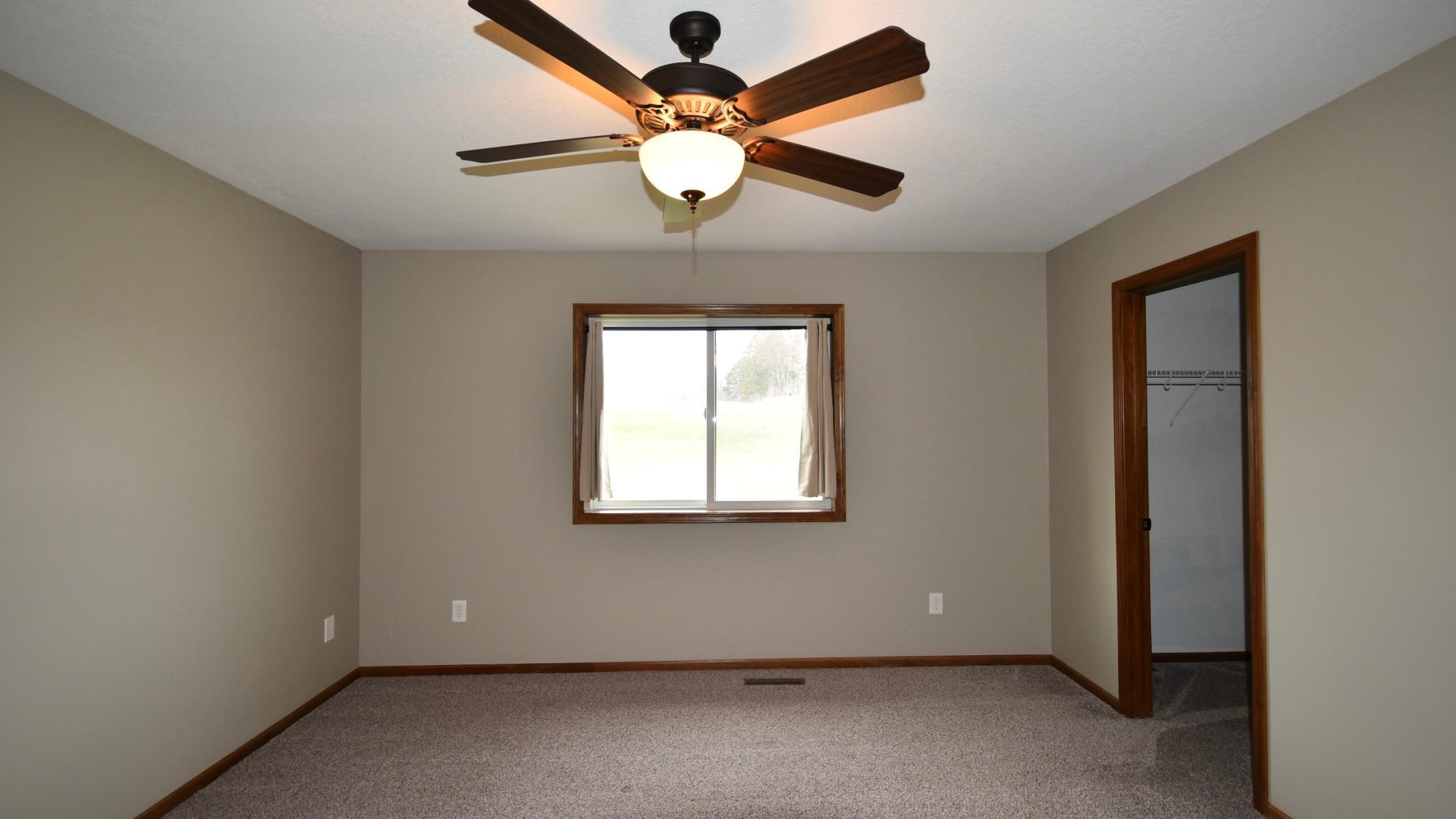 887 Golfview Avenue Zumbrota, MN 55992 - Photo 18 of 42