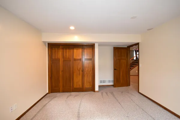 $474,900 | 887 Golfview Avenue, Zumbrota, MN 55992